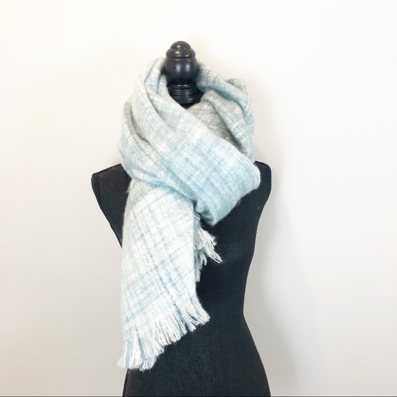 Anthropologie Whitaker Scarf - Picture 3 of 4